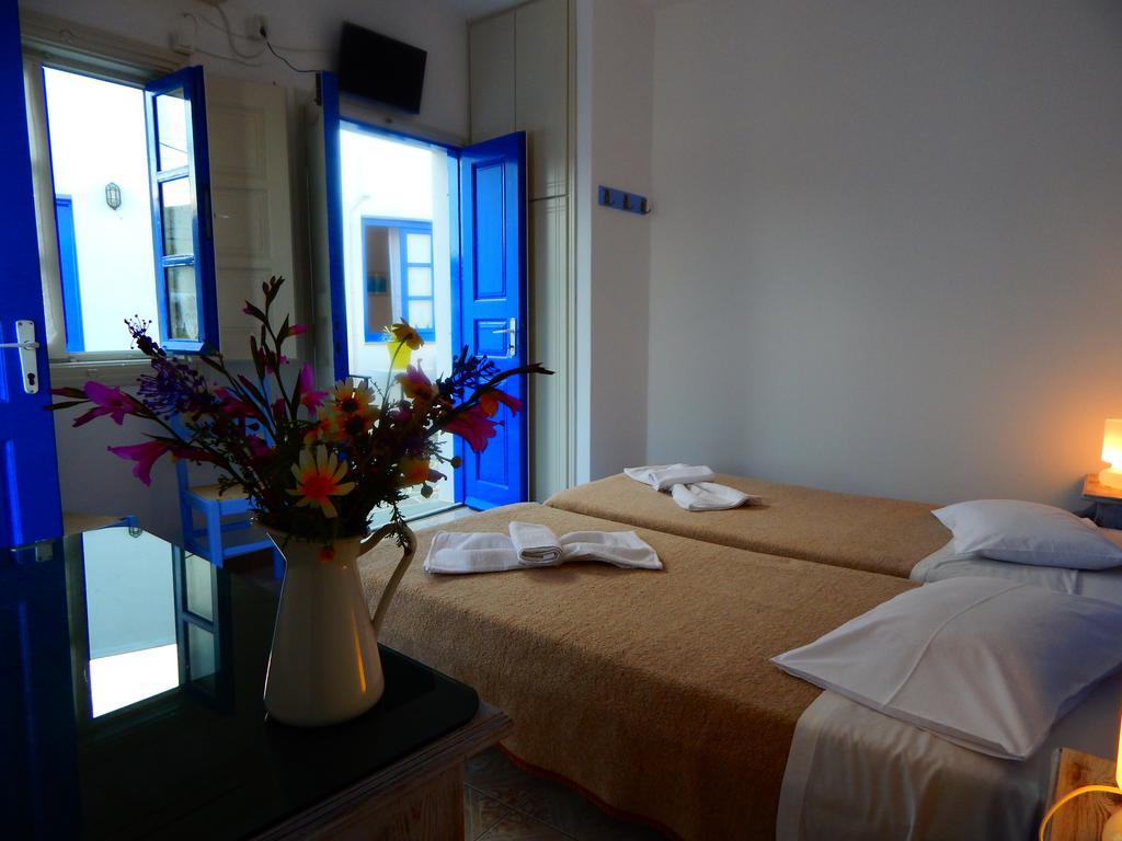 Evgenia Rooms And Apartments Folegandros Town Номер фото