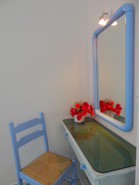 Evgenia Rooms And Apartments Folegandros Town Екстер'єр фото